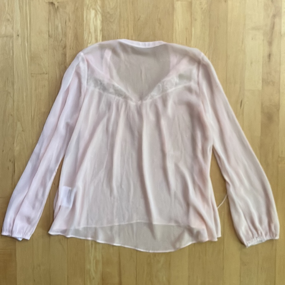 2/$20 Sheer pink blouse flowy British designer Large - Picture 6 of 9